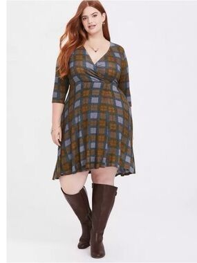 Torrid x Outlander Tartan Plaid Hacci Wrap Dress in Multi Green Brown size 2X